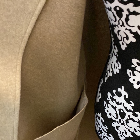 Jacket - sleeveless - Picture 6 of 9